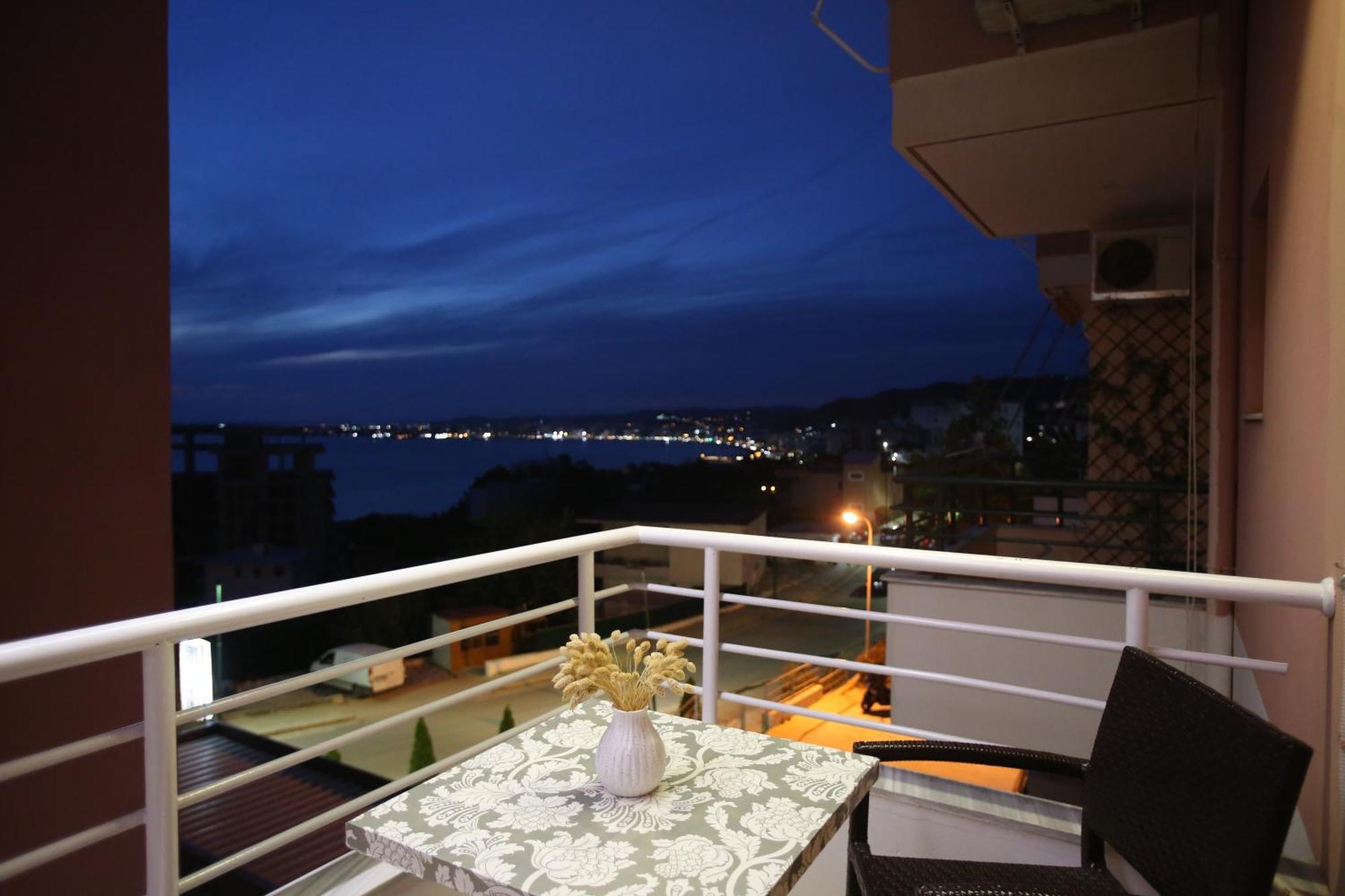 Vlorë Tekb Rooms & Apartments מראה חיצוני תמונה