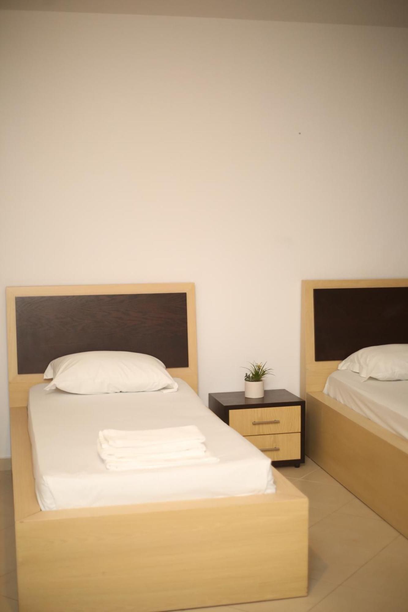 Vlorë Tekb Rooms & Apartments מראה חיצוני תמונה